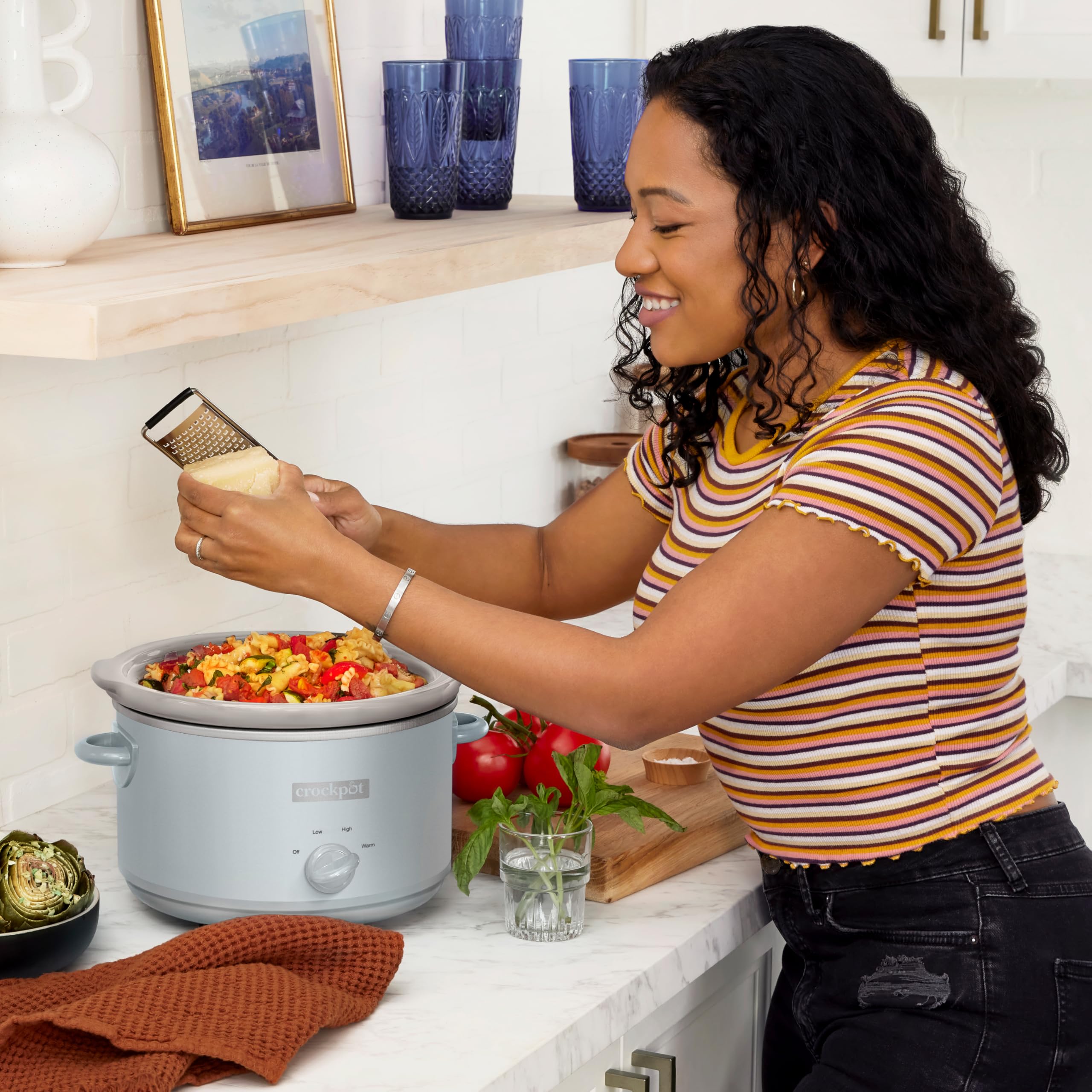 Crock-Pot 7 Quart Oval Manual Slow Cooker, Stainless Steel (SCV700-S-BR), Versatile Cookware for Large Families or Entertaining